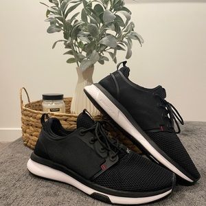 KURU atom cloud sneaker